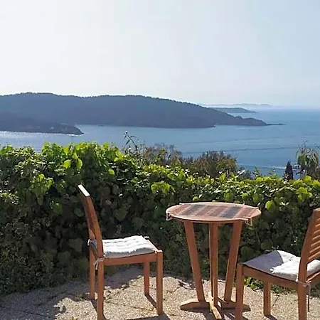La Coccinelle Hotel 3*