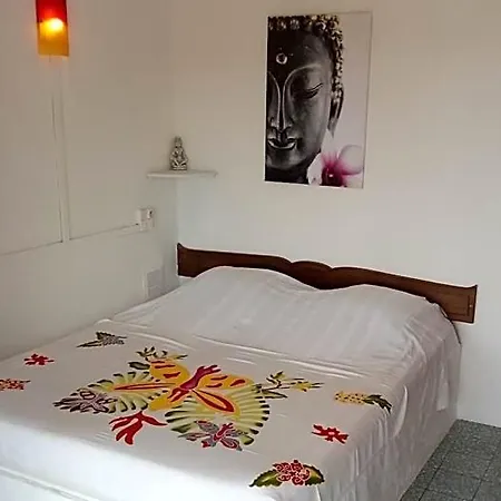 La Coccinelle 3* Hyeres